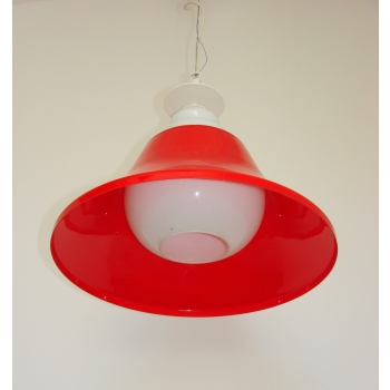 Czerwona lampa sufitowa w stylu Space Age